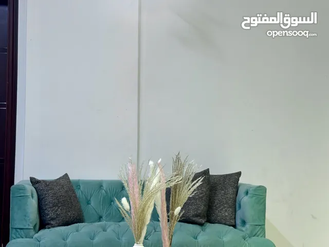 (عرض)شقة مفروشة للاجار اليومي بالموالح