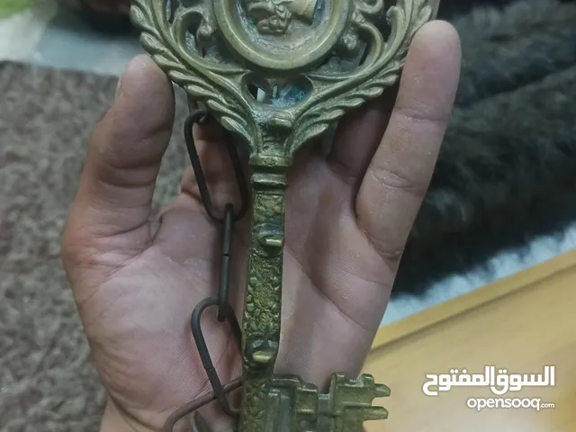 مفتاح نحاس قديم
