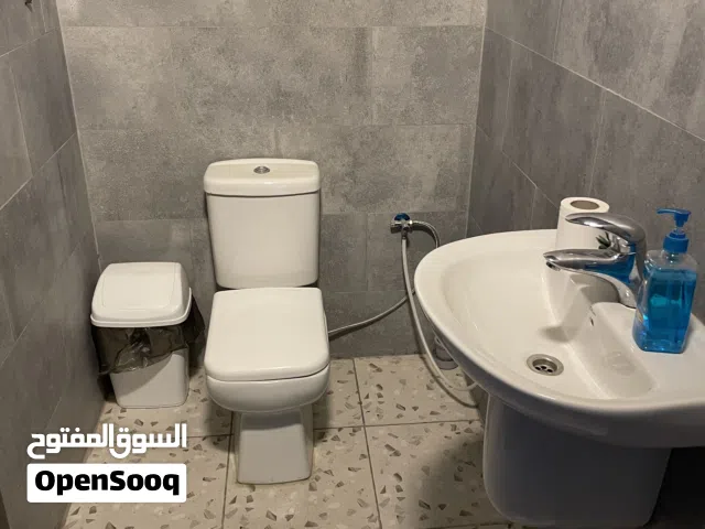 طقم حمام للبيع جديد استخدام شهرين