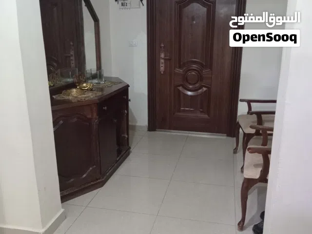 شقه سكنيه 150 متر نظيفه جدا ولا تحتاج إلى صيانةالإسكان مكون من 4 عمارات تتوسطهم حديقه مشتركة للسكان