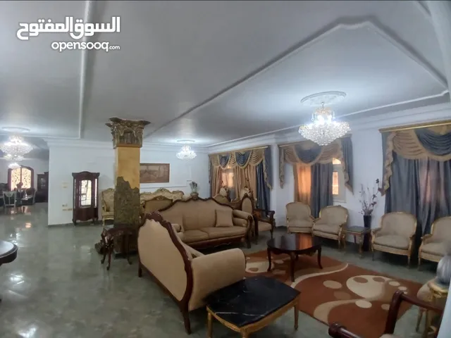 معروض للبيع فيلا ف الشروق الحي التاسع