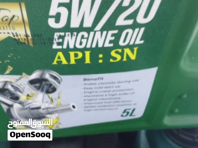 زيت سيارات للبيع بسعر مغري الكرتونه 28 بدينار