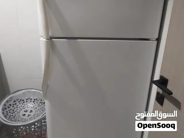 ثلاجة للبيع السعر 20 دينار