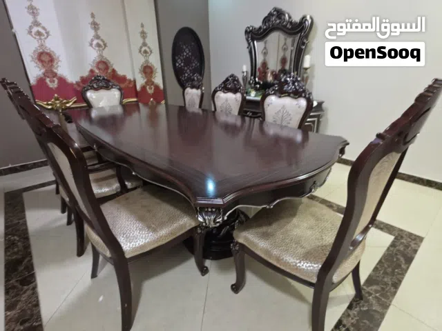طقم كنب و طاولة سفرة للبيع