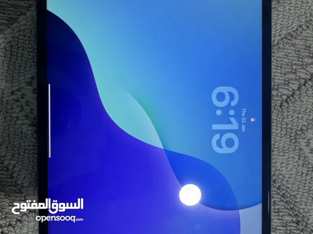 Apple iPad pro 5 128 GB in Muscat