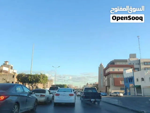 عقار تجاري ممتاز جدا جدا على رئيسي زناتة الجديدة