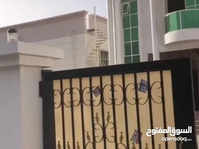 فيلا للإيجار السنوي بعجمان منطقه الروضه