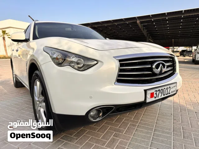2012 إنفينيتي FX35 Sebastian Vettel Edition