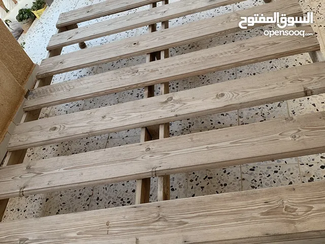 سرير خشبي مزدوج إيطالي