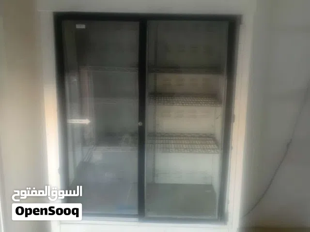 ثلاجه بحالة الوكاله تصلح للسوبر ماركت وللمحلات