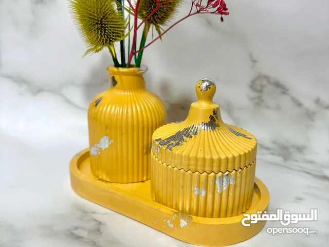 طقم كونكريت كامل كوستر وڤازة وبونبونيرة