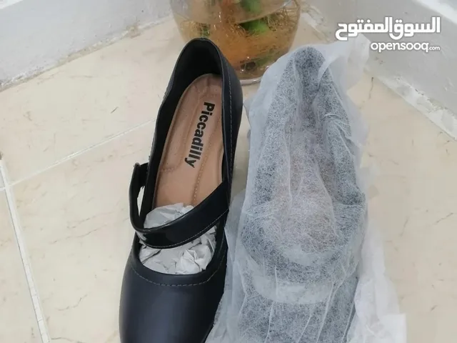 Other With Heels in Al Ahmadi