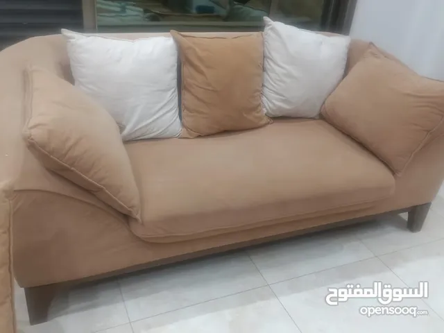 طقم كنب مستعمل بحالة جيده