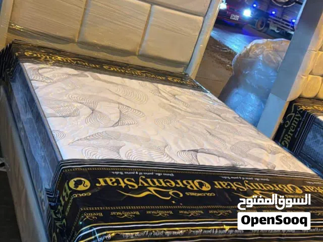 سرير فاخر وعصري مفرد مع مرتبة، وأثاث غرفة نوم كامل متوفر في جميع أنحاء الرياض