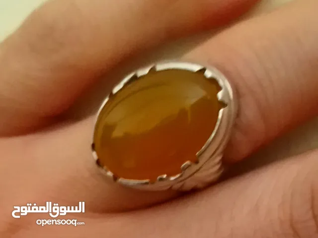 خاتم عقيق اصلي طبيعي شرف الشمس لون هادي ونادر فضه بحريني عاليه للبيع