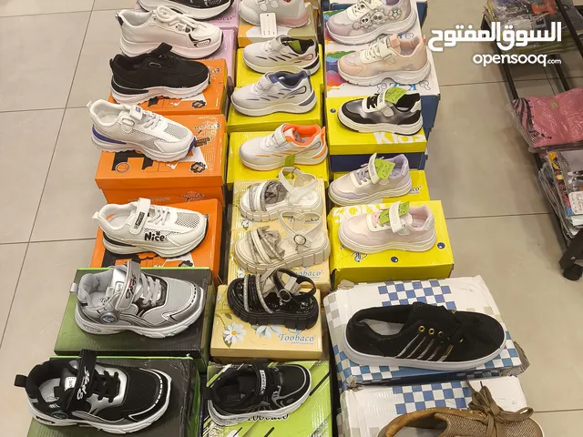 ملابس اطفال للبيع جديده ومنشا تركي شلعه من عمر 3 سنوات ل 14 سنه
