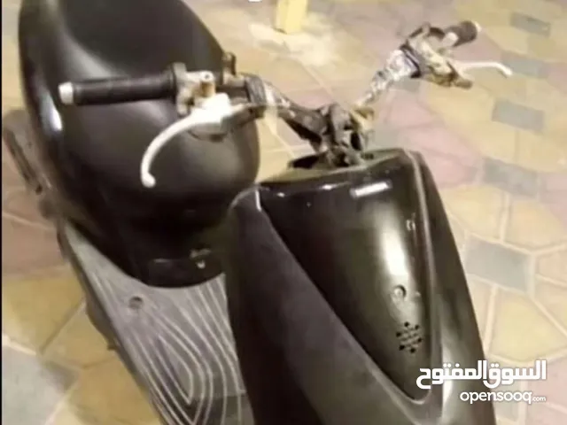 الدرجه مستعمل مع كورته وكلشي ربع ريس الي يباه يبغله بس كمبيوتر هو شغل اموره طيبه بس كمبيوتر