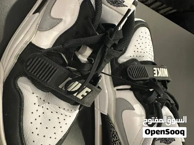 حذا للبيع نايك ايرجوردن اصلي