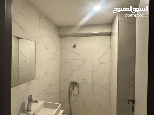 شقة للايجار بمساحة 116 م في مجمع لايف تاورز