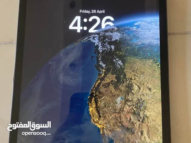 Apple iPad 8 32 GB in Abu Dhabi