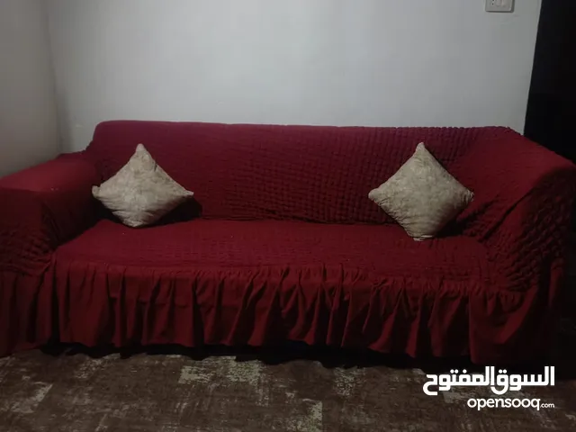 طقم كنب للبيع بـ 90 وقابل للتفاوض