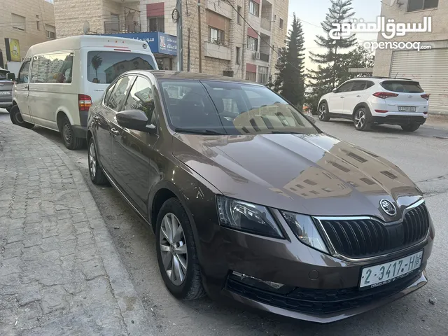 سكودا اوكتافيا مميزة عداد قليل