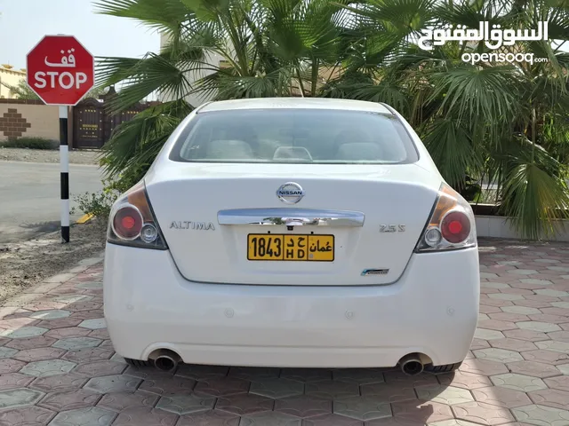 Nissan Altima 2012 in Muscat