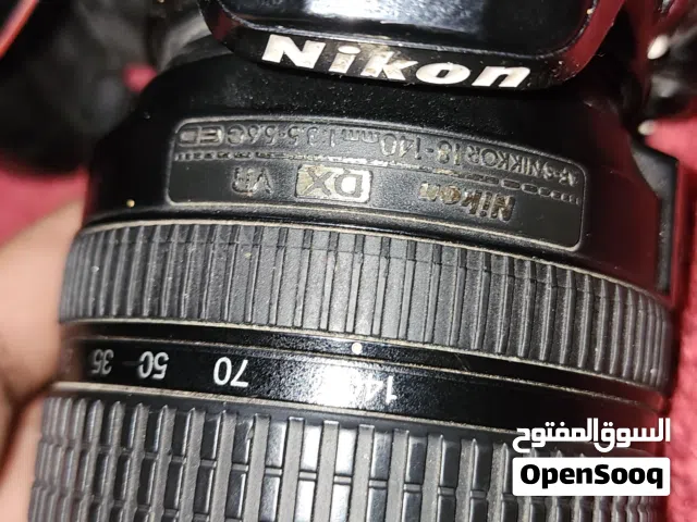 كامرة نيكون 7200 مستعملة تضيفة كاملة مستعجل ع بيع
