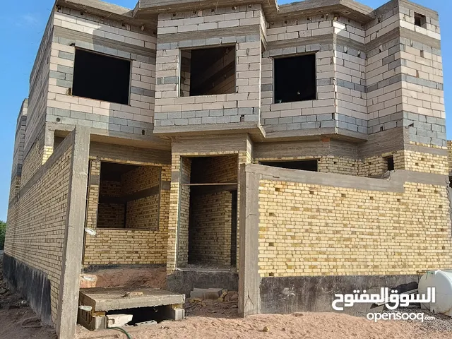 200m2 More than 6 bedrooms Townhouse for Sale in Basra Najibiya