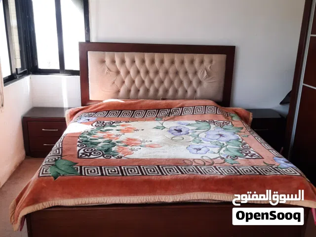 غرفة نوم تفصيل + جلاية صحون + طاولة سفرة للبيع