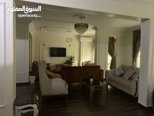 200m2 3 Bedrooms Apartments for Sale in Cairo Dar al-Salaam