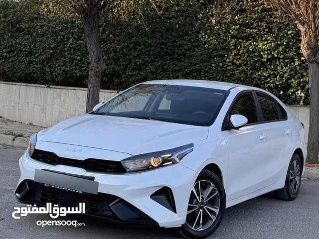 دفعه تبدآ 2250 قابل للبدل كيا3 2022 بنزين وارد كوري جمرك جديد فحص كامل فل فقط بدون فتحه وأقل سعر