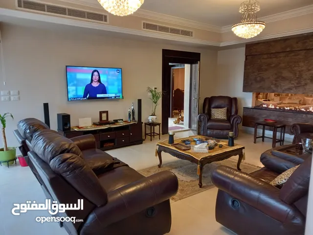 400 m2 4 Bedrooms Apartments for Rent in Amman Dabouq