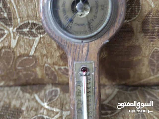 لعشاق الانتيك بوصله لقياس الضغط والعوامل الجويه صناعه بريطانيه