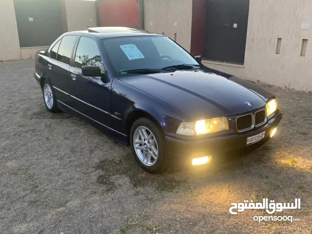 BMW320 سياره الله يبارك