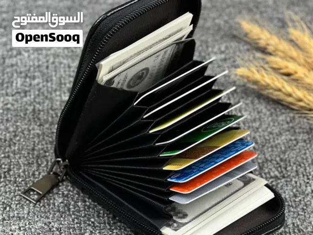 محفظة رجالية بتقنية حجب الإشارات – أمان وأناقة في جيب واحد!