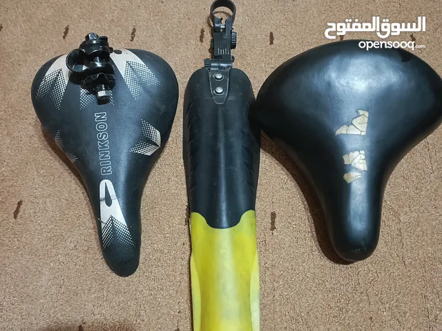 كرسي مقعد عدد 2،،،،جناح خلفي بسكليت