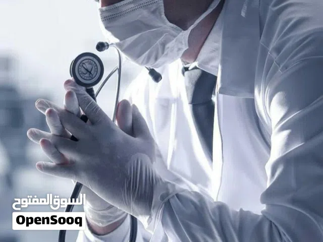 طبيب مختص في معالجة الجروح والإجراءات الطبية البسيطة. لأي مداواة أو عناية بالجروح .80د