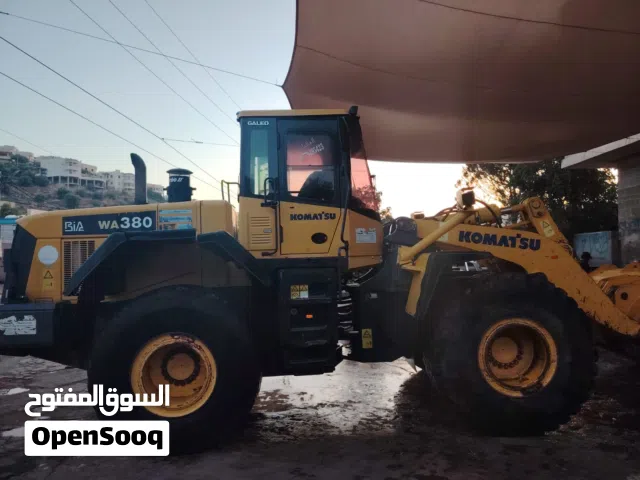 لودر مستعمل موديل 2006 عالي الكفاءة للاستخدام المهني 380 داش فايف  يحتاج إعادة تسجيل