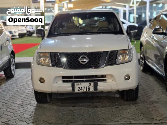 2015 نيسان باثفايندر SV