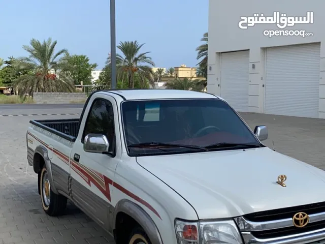 Used Toyota Hilux in Al Batinah