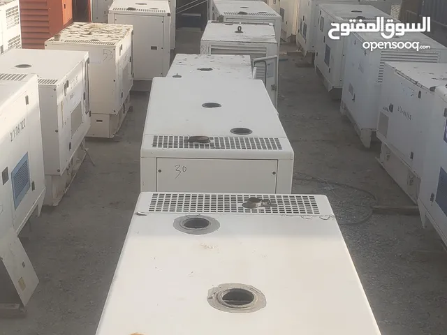 مولدات كهرباء مستعملة نظيفه جدا ،الماكينة نظيفه جدا والمولد ممتاز للبيع احجام صغيرة وكبيرة مختلفه