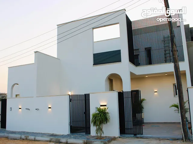 220 m2 2 Bedrooms Townhouse for Rent in Tripoli Salah Al-Din