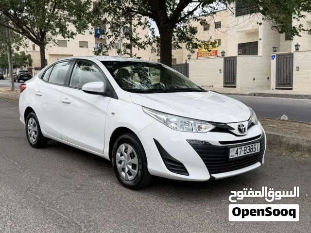 2019 تويوتا يارس E