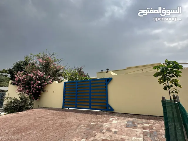 200 m2 2 Bedrooms Townhouse for Rent in Al Batinah Barka