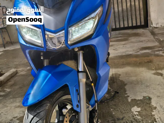 ابريليا SXR 2024 شبه جديدة