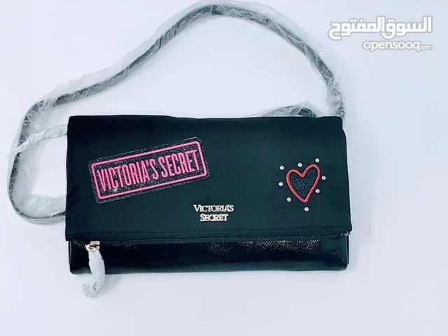 حقيبة يد - حقيبة كتف مع حزام سوداء من فيكتوريا سيكريت Clutch Bag-Crossbody Bag Victoria's Secret