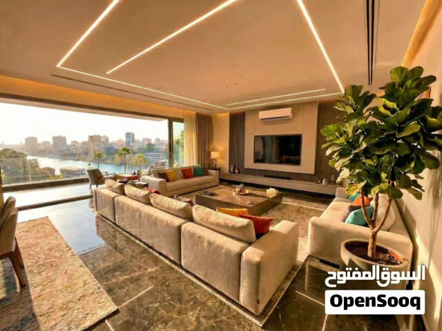 وحده فندقيه للبيع ع النيل مباشره هتدخلك إيجار شهري 138,000 بعقد ايجار موثق 100%