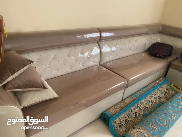 للبيع  اغراض بيت بسعر مناسب لدواعي السفر