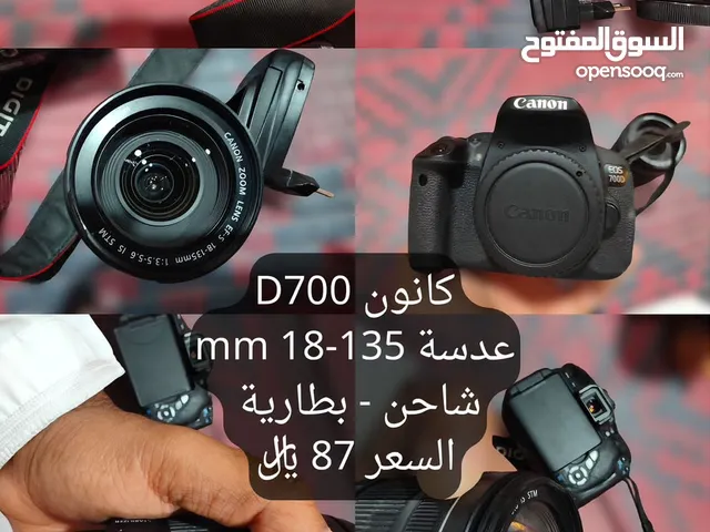 للبيع كامره D700  مع العدسه بسعر رخيص جدا